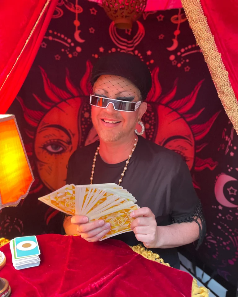 Madame Selma Wahrsagerin