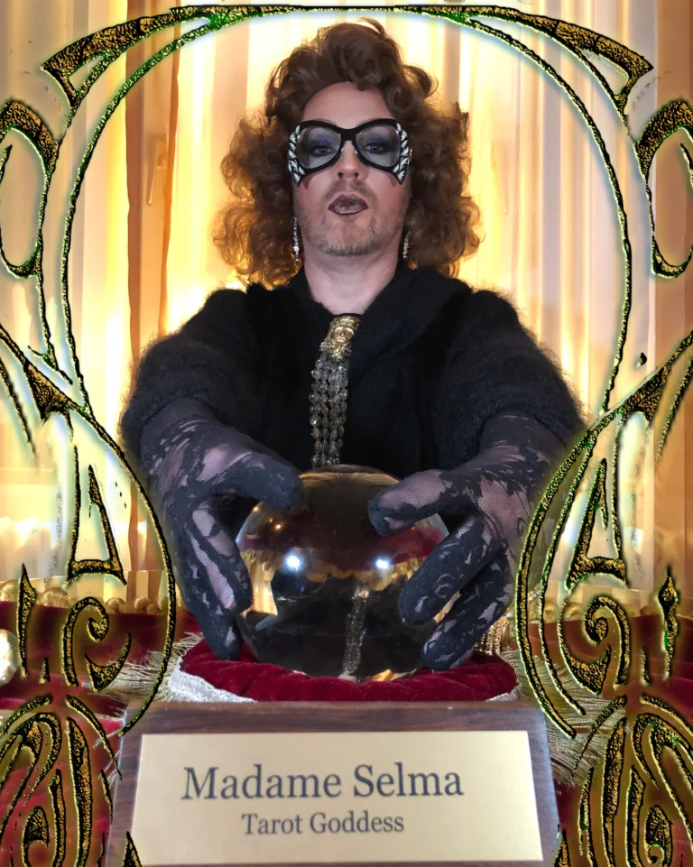 Madame Selma Séance Wahrsagerin