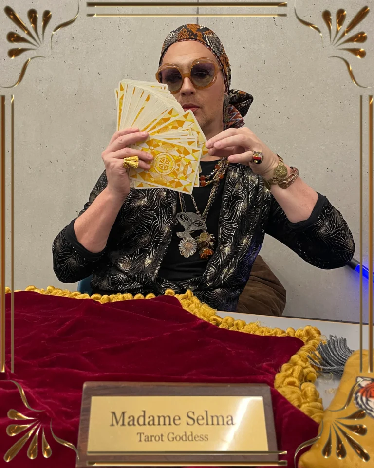 Madame Selma Tarot Beratung